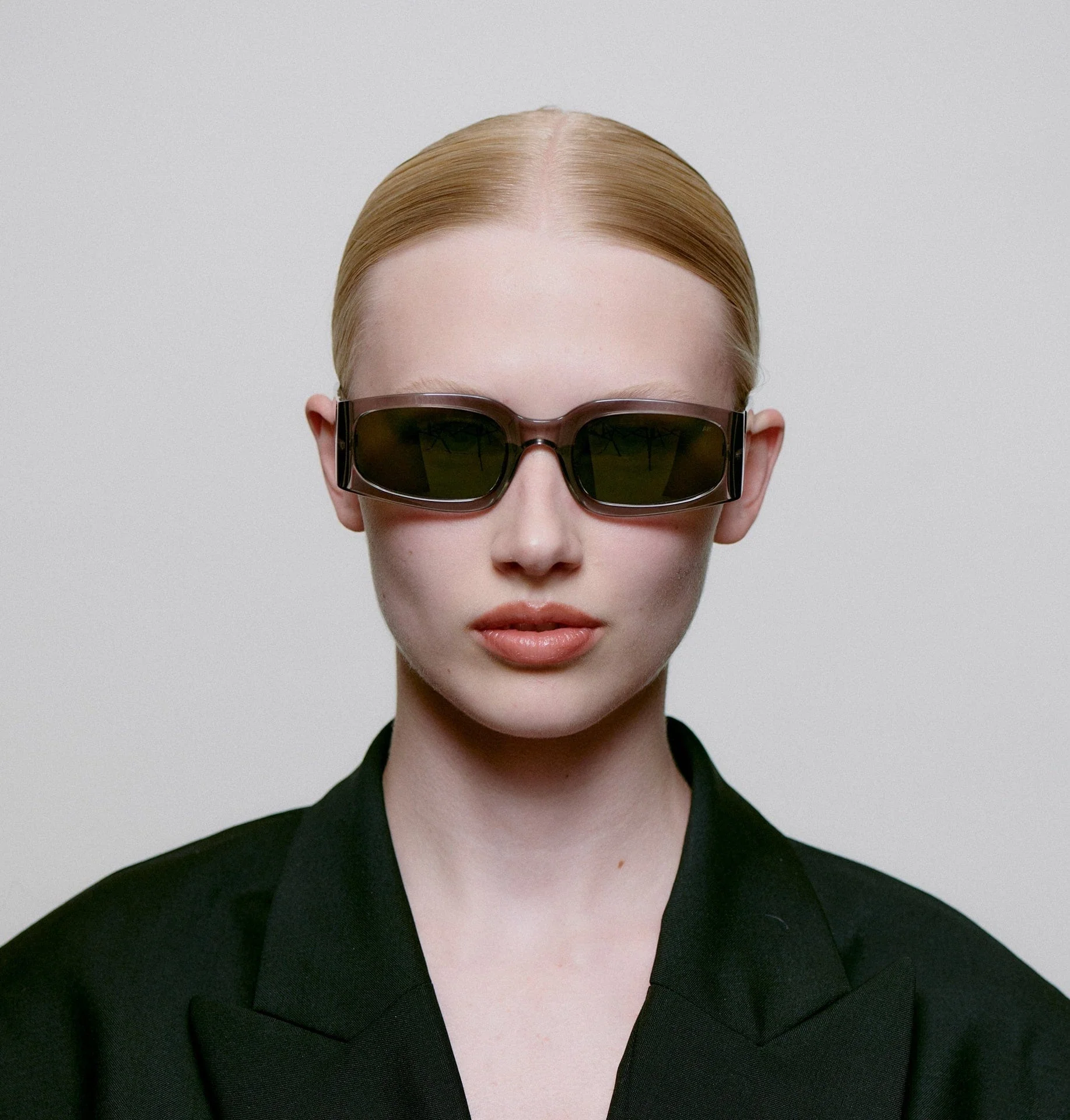 A.Kjaerbede Alex Sunglasses Grey Transparent - Image 4