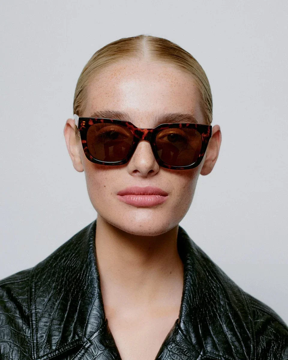 A.Kjaerbede Nancy Sunglasses Black Demi Tortoise - Image 2