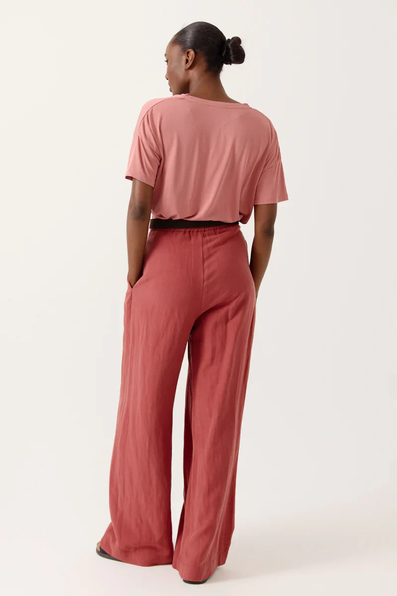 Artlove Francesca T-Shirt Terracotta Pink - Image 3