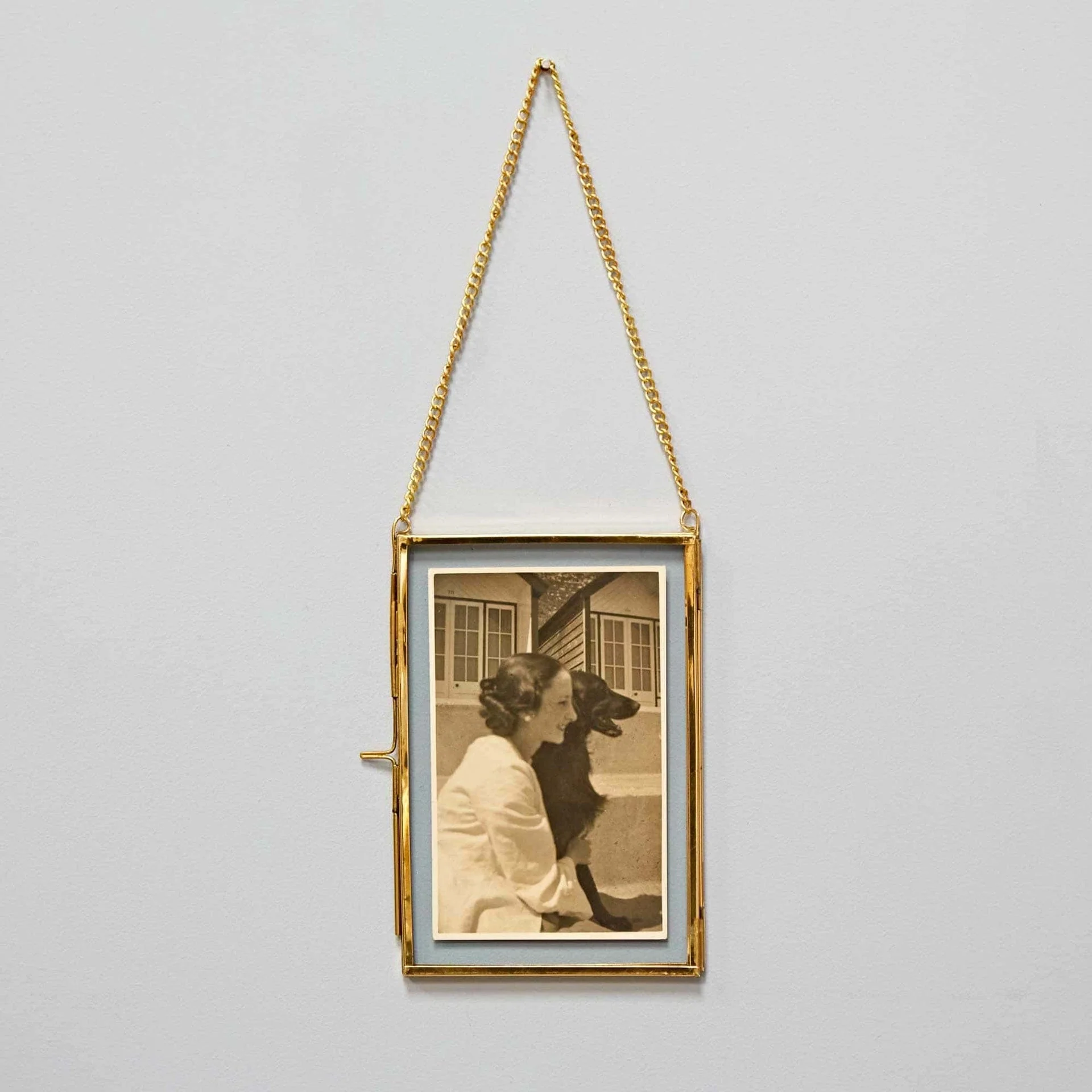 Dia Gold Recycled Glass Hanging Frame - Image 3