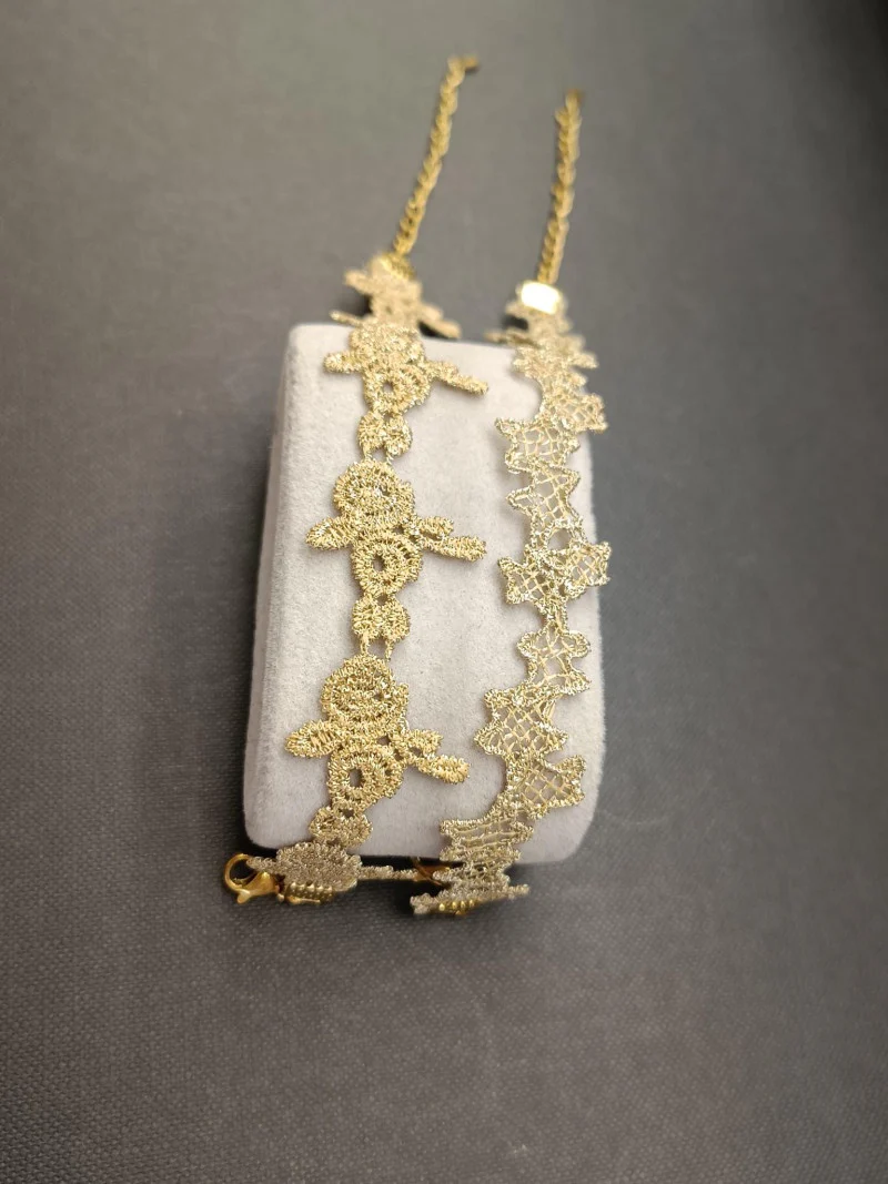Gold Thread Irregular Pattern Bracelet