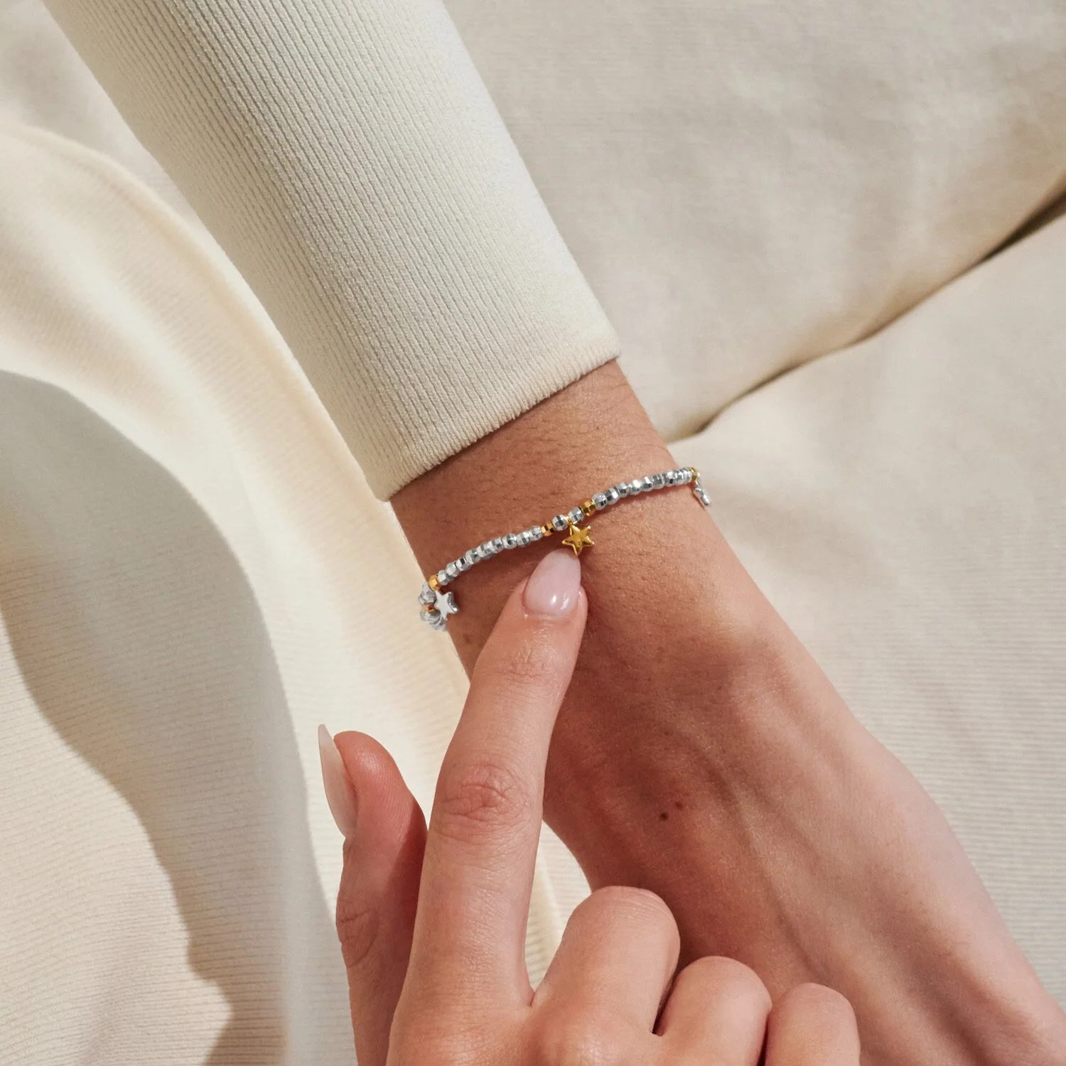 Joma Jewellery Sparkle Confetti A Little 'Congratulations' Bracelet in Silver and Gold Plating - Image 2