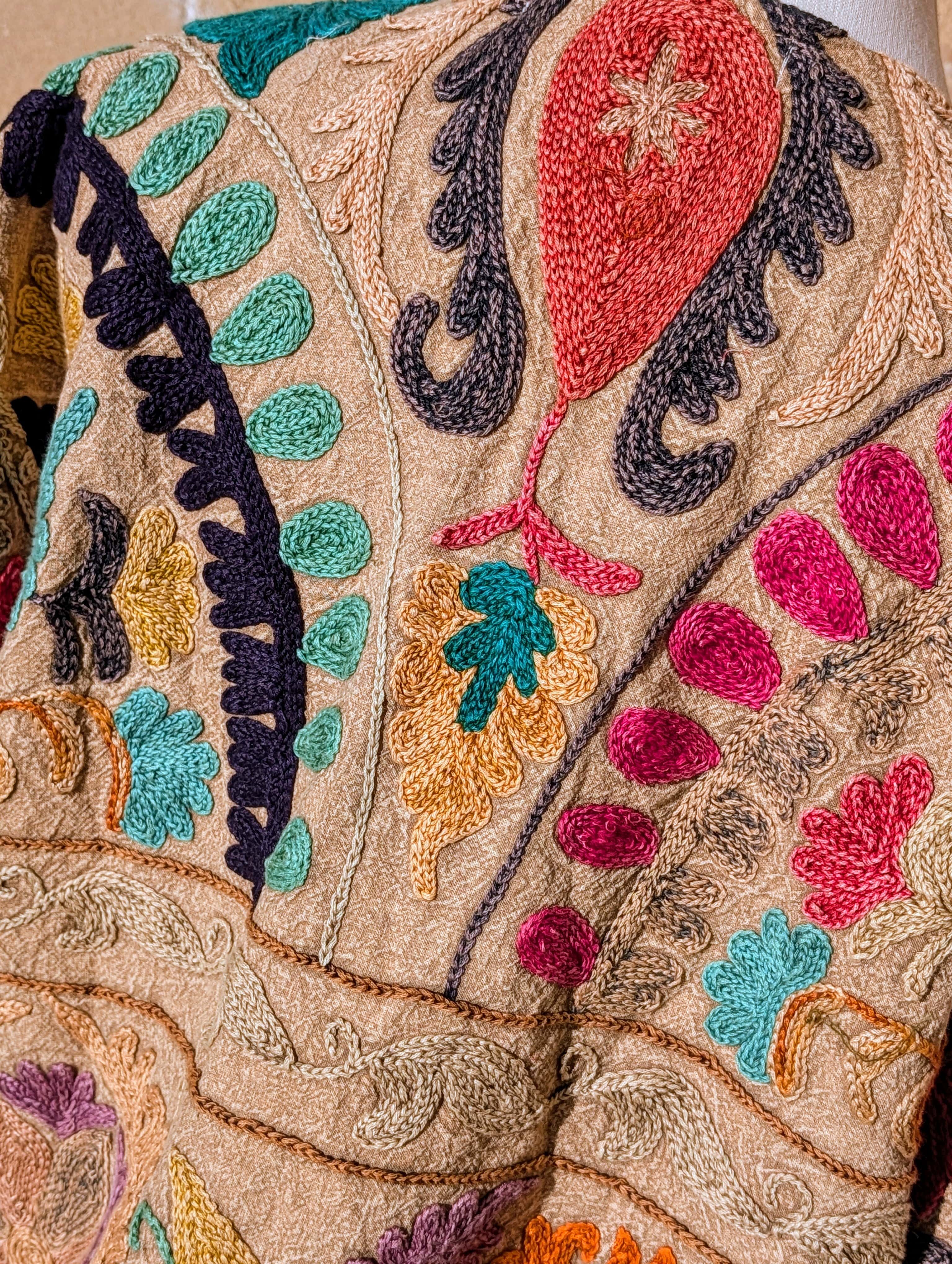 Laila Tapestry Suzani Kimono Ladies Jacket No 17 - Image 3