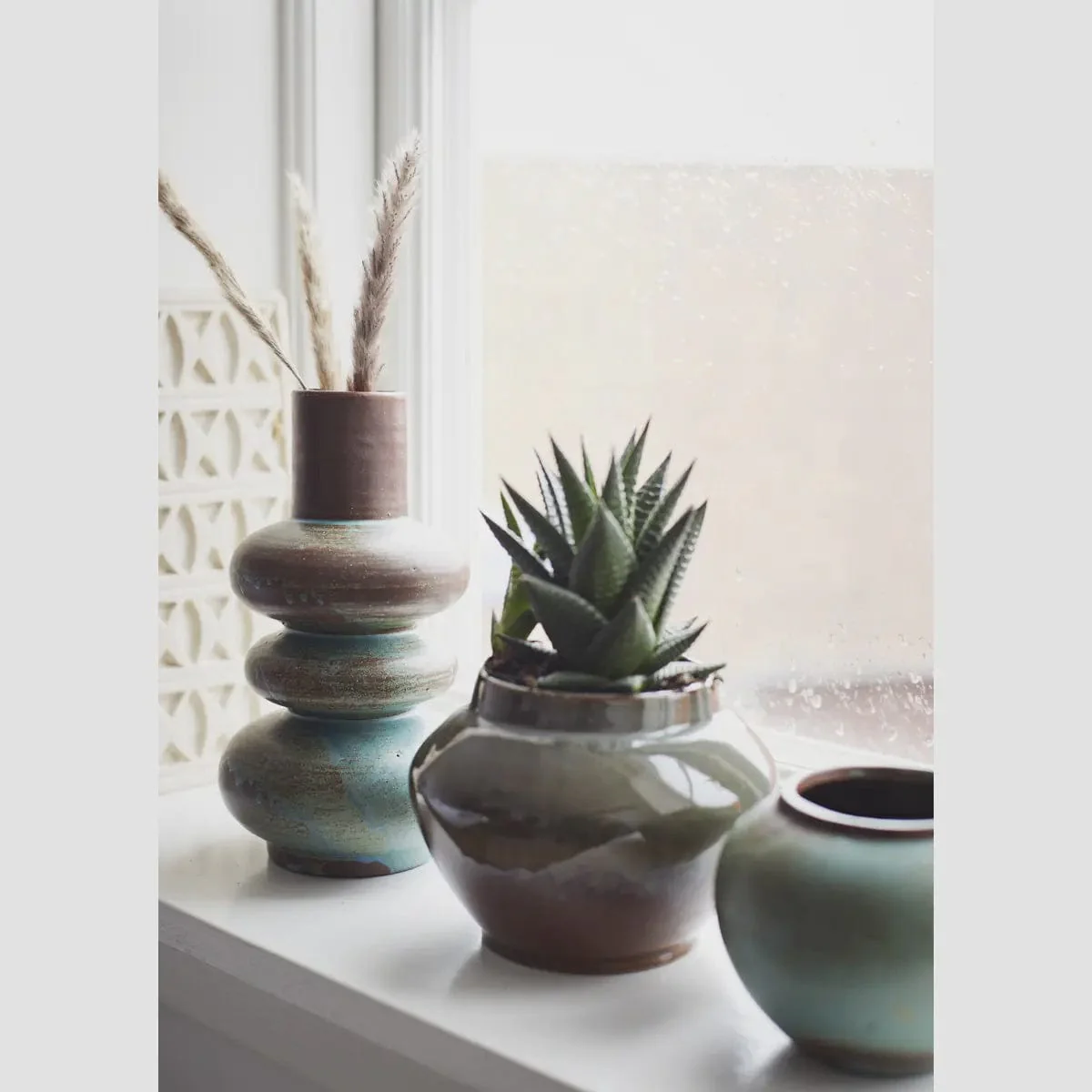 Madam Stoltz Stoneware Triple Round Vase - Image 3