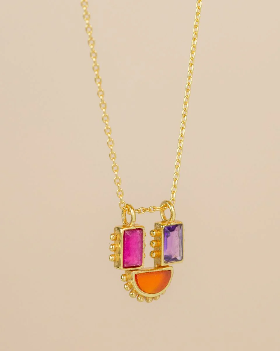muja juma Carina Necklace Ruby
