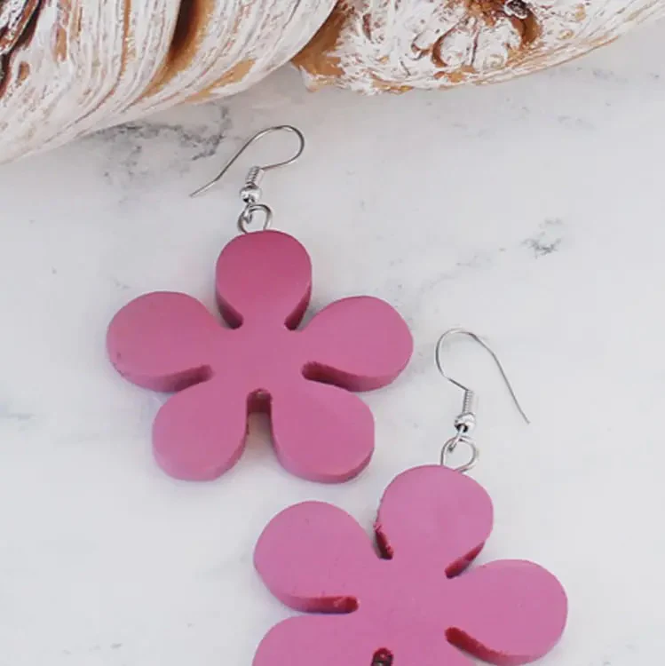 Suzie Blue Wooden Flower Earrings Pink